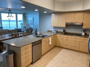 Coffee/tea maker, fridge, microwave, oven - It’s all about the view! Gorgeous 6th floor unit offering breathtaking views. (Orange Beach)