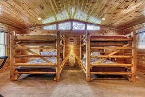 4 dormitorios, tabla de planchar con plancha, wifi gratis y ropa de cama