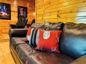 Luokittelematon kuva, 3 kautta 44, painike