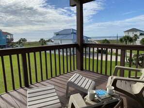 Property grounds - All Decked Out- 5 Decks with Beach & Bay Views  (Galveston)