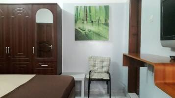 Comfort Studio | Iron/ironing board, free WiFi, bed sheets