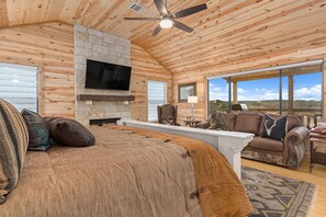 Iron/ironing board, free WiFi, bed sheets - No Rancho Properties Texas Haus | Hot Tub | Beautiful Views (Fredericksburg)