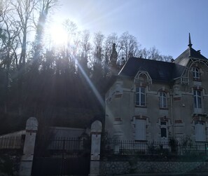 Exterior - Cottage overlooking Loire (Chênehutte-Trèves-Cunault)