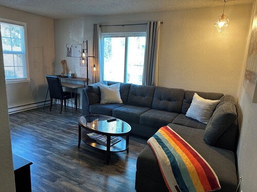 Serene 2-BR Finch Arboretum Home Near Downtown Attractions + AC & Free Parking