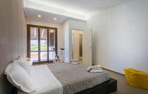2 bedrooms, in-room safe, travel crib, free WiFi