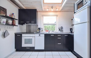 Kühlschrank, Ofen, Herdplatte, Geschirrspüler