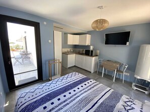 4 soveværelser, skrivebord, strygejern/strygebræt, weekendseng