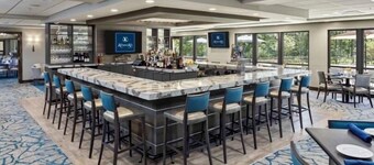 The Poolside Villa- 2queen bd, lake Keowee, golf,hike,waterfalls, near Clemson, 