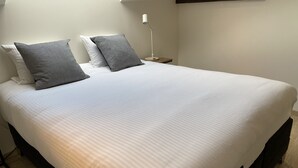 Panoramic Penthouse | 2 bedrooms, Egyptian cotton sheets, premium bedding, down duvets - Burgstraat 17 (Ghent)