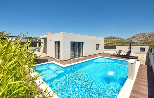 Pool - Awesome home in Split with WiFi (Split)