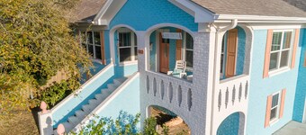 プライベートプールと屋外パラダイスのある美しい家!!