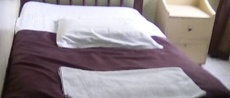 Quarto triplo | Wi-Fi de cortesia, roupa de cama