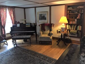 Interior - Cozy Country Home minutes from Cooperstown and Dreams Park - a home run! (Cooperstown)