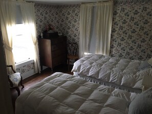 3 bedrooms, WiFi - Cozy Country Home minutes from Cooperstown and Dreams Park - a home run! (Cooperstown)