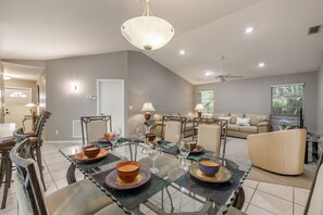 Interior - Pool Table, Bicycles, Pool & Spa --ESCAPE - Caribbean Getaway - Roelens Vacations (Cape Coral)