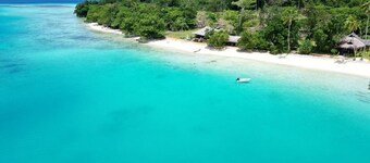 Absolute Beachfront  villa with private beach