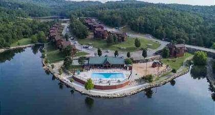 Rustic Stonebridge Cabin, near Silver Dollar City Pools>Golf>Lake>Nature