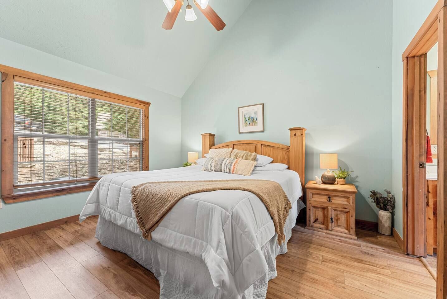 2 多间卧室、熨斗/熨衣板、旅行婴儿床、WiFi