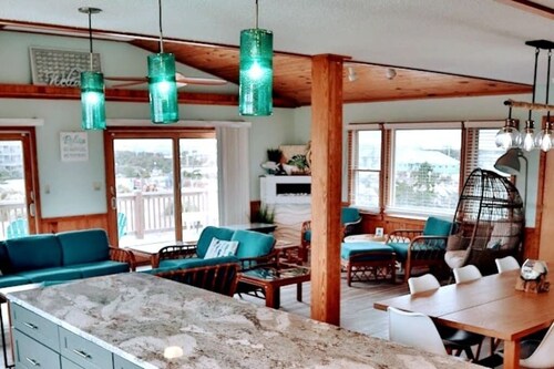 Amazing Ocean View 4bd/3bth Pet Friendly-1 Min Walk to Beach