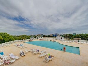 Pool - Amazing Ocean View 4bd/3bth Pet Friendly-1 Min Walk to Beach (Avon)