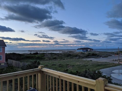 Amazing Ocean View-Newly Renovated Modern Oasis