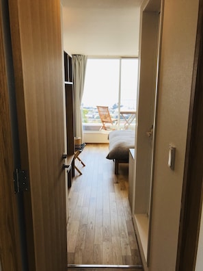 1 bedroom, down comforters, free WiFi, bed sheets