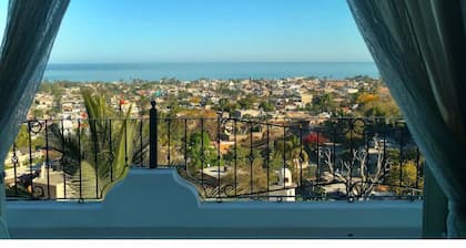 Beautiful sea view home