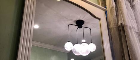 Apartment | Living area | 40-inch flat-screen TV with digital channels, TV