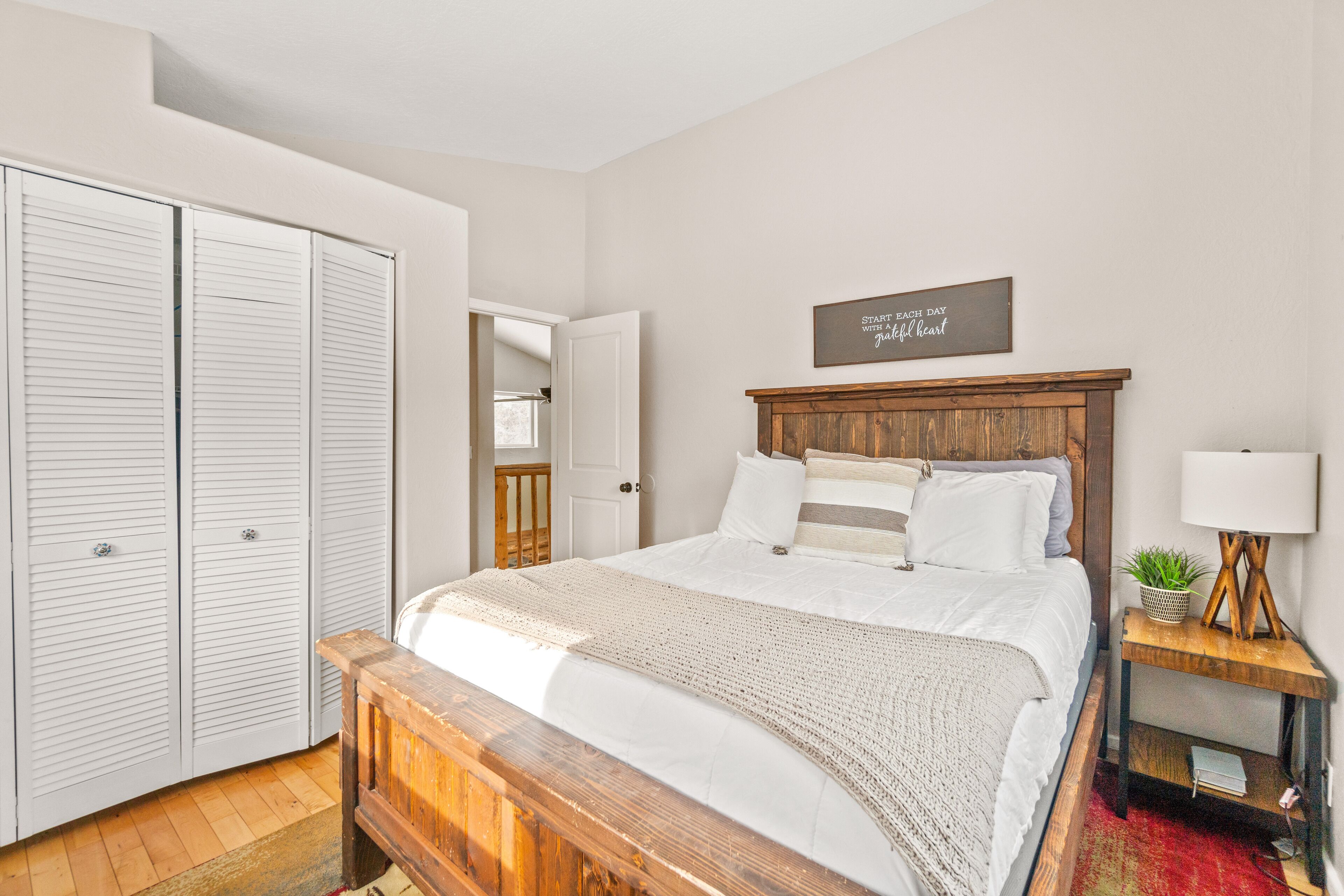 3 bedrooms, WiFi, bed sheets