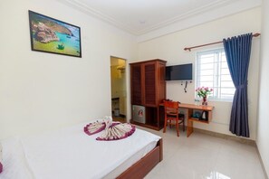 Allergikerbettwaren, Minibar, Schreibtisch, Bügeleisen/Bügelbrett