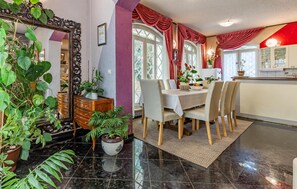 Dining - Beautiful home in Medulin (Medulin)