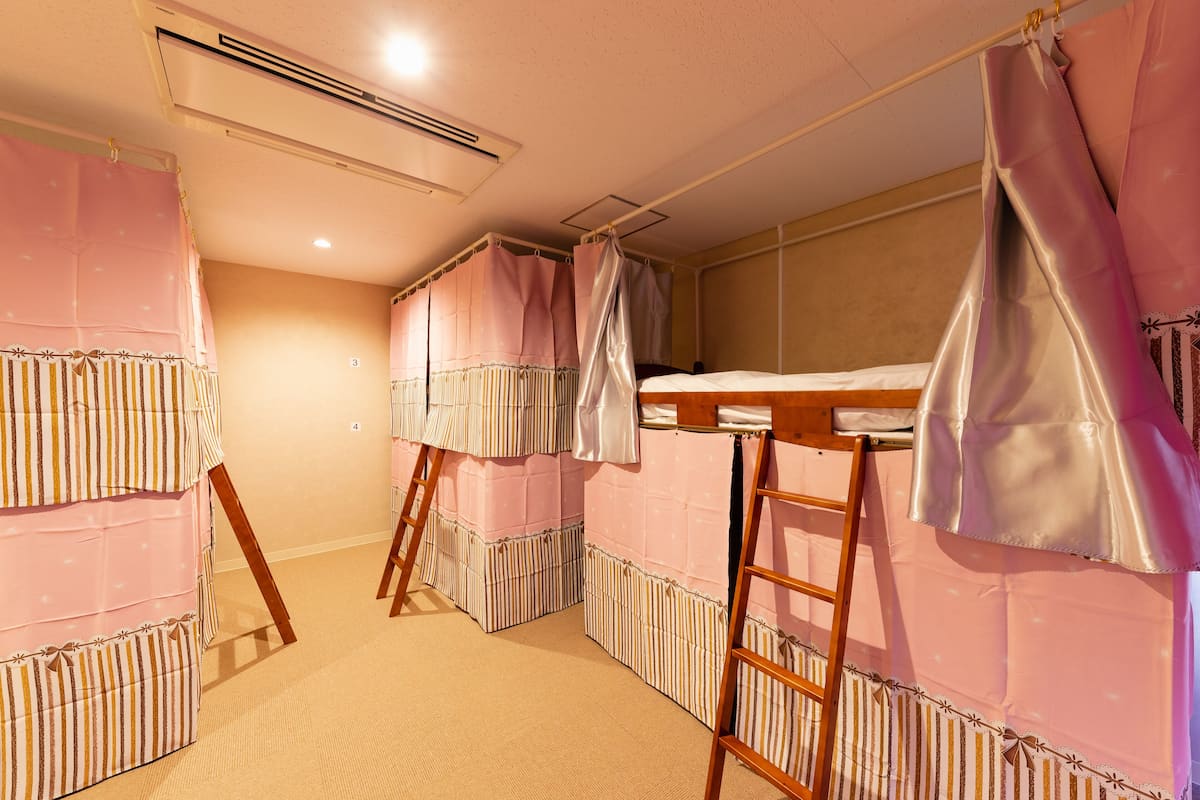 (女性専用ドミトリー) 6人部屋~心斎橋近く立地最高のゲストハウス Nikko INN #602 | 1 室のベッドルーム、WiFi (無料)