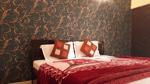 Free WiFi - Namami Gange Paying Guest House (Pindra)