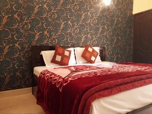 Free WiFi - Namami Gange Paying Guest House (Pindra)