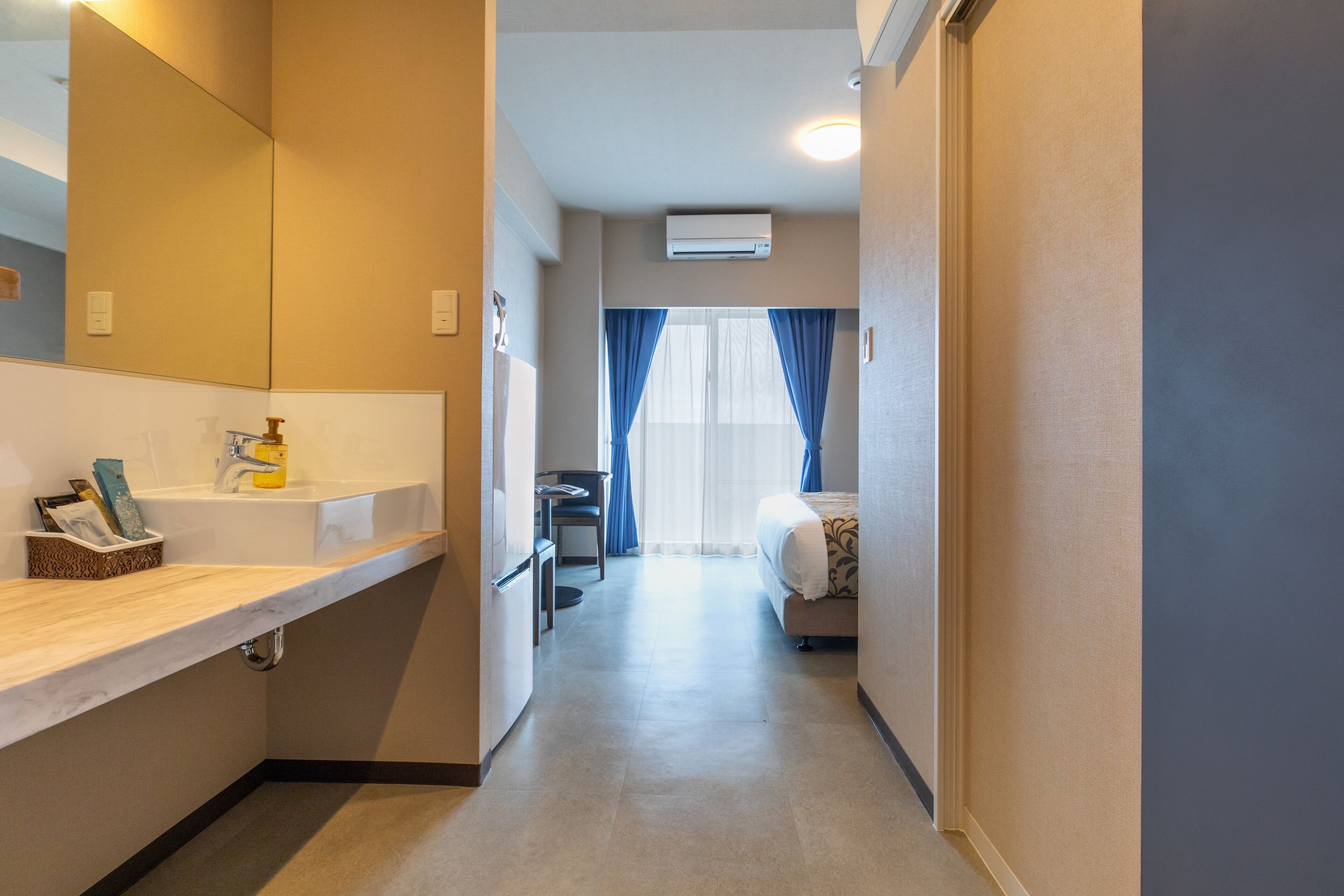 standard double room | room amenity