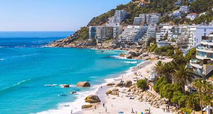 Clifton YOLO Spaces – Clifton Private Beach Villa