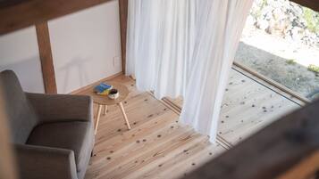 ROOM-3 Tsumugi | In-room safe