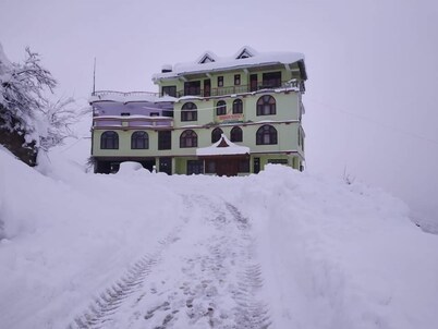 DEBBHUMI REGENCY酒店