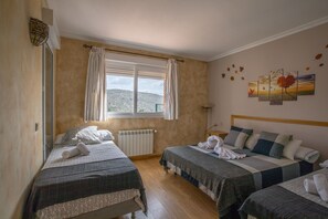 4 bedrooms - Casa Cuarcita 15 People (Robledo de Chavela)