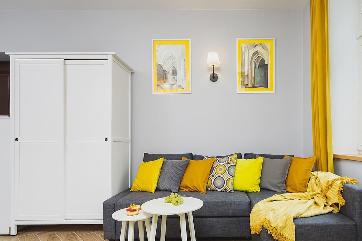 Apartment (19/16) | Wohnzimmer | LCD-Fernseher