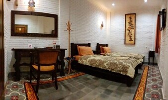 Standard Twin Room | Free WiFi