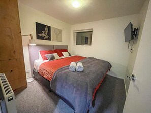 2 bedrooms, free WiFi, bed sheets - 2 Bedroom Apartment with HOT TUB and amazing views! (Mount Buller)