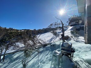 Property grounds - 2 Bedroom Apartment with HOT TUB and amazing views! (Mount Buller)