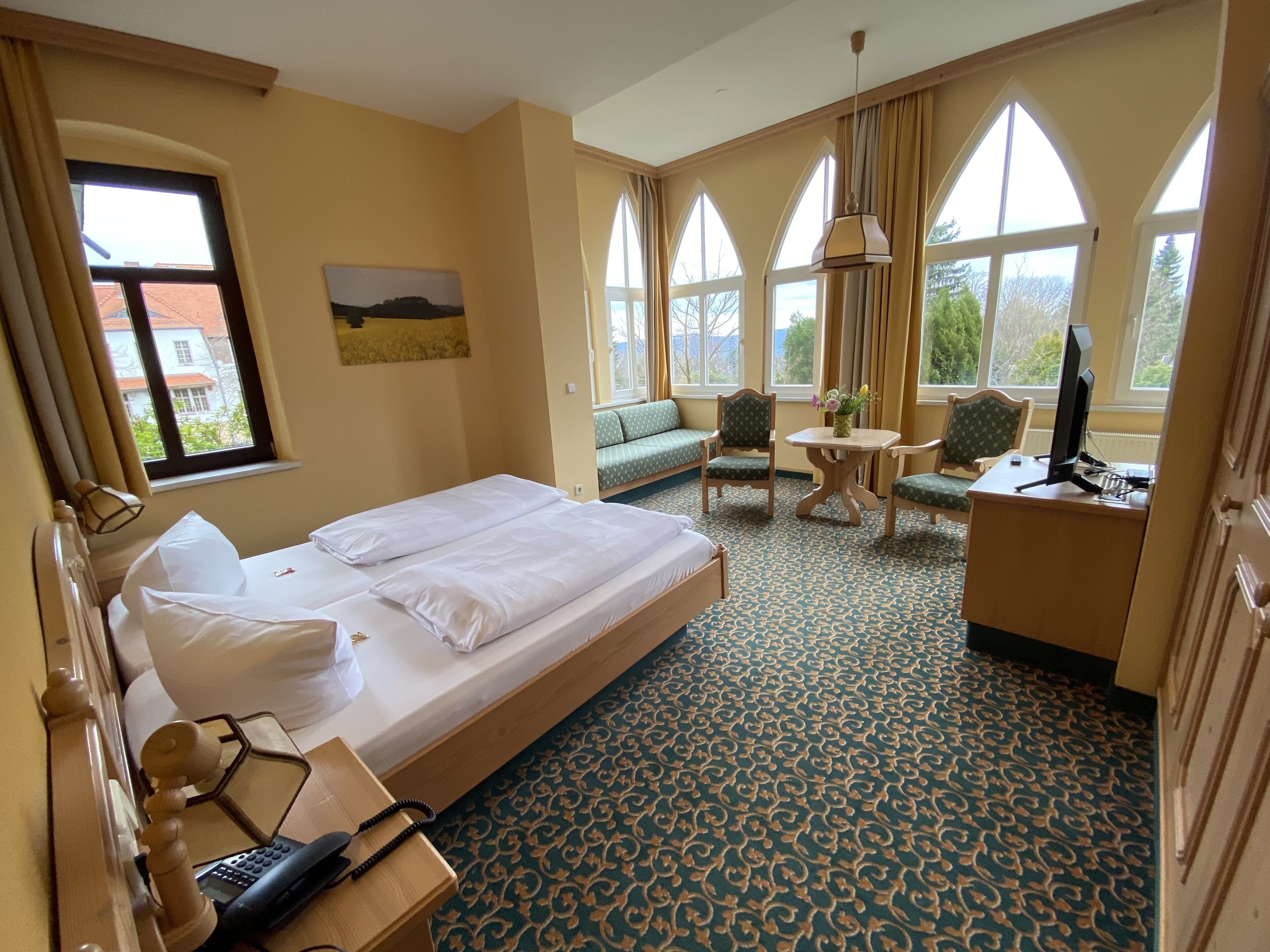 Superior Double Room | Minibar, in-room safe, blackout drapes, free WiFi