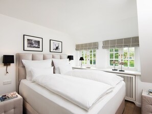 3 bedrooms, iron/ironing board, travel cot, WiFi