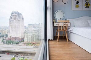 Appartement supérieur | Coffre-fort, bureau, rideaux d’obscurcissement