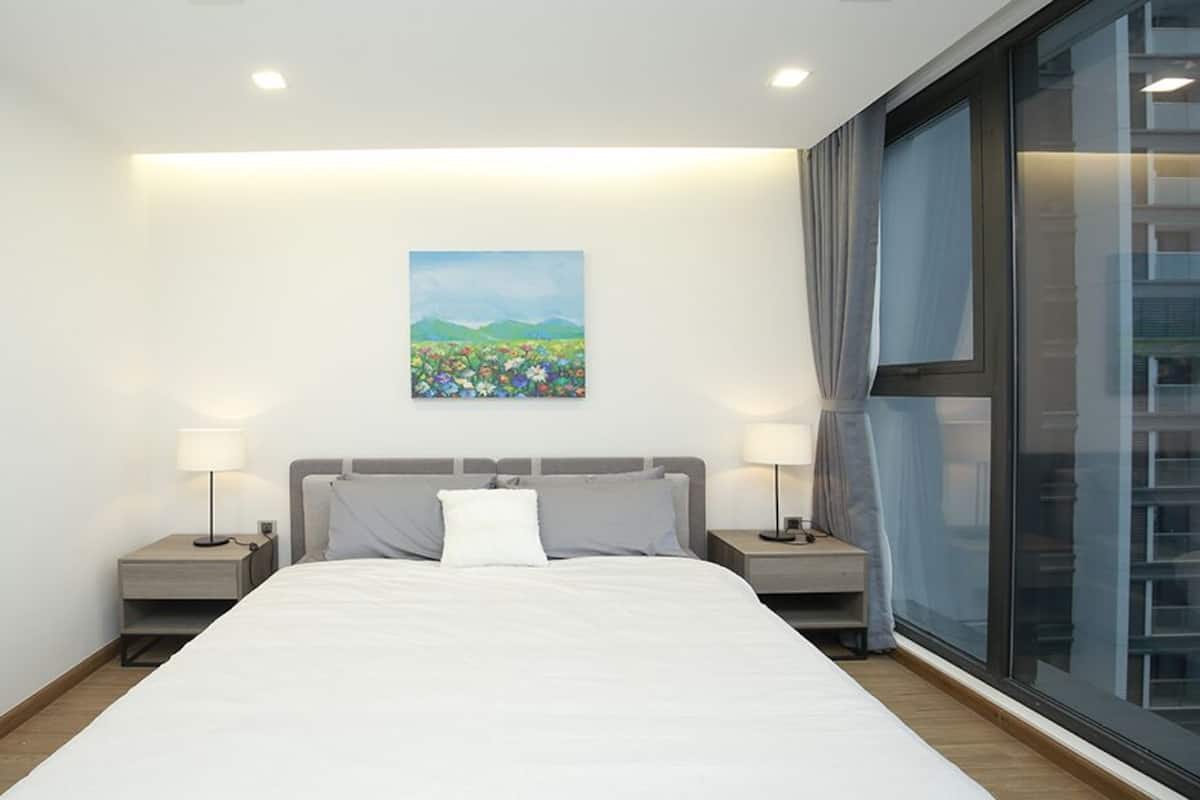 1 bedroom, in-room safe, desk, blackout curtains