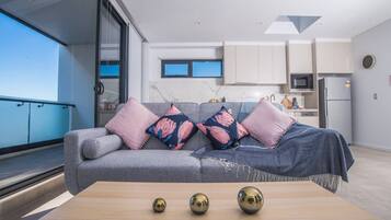 Apartment (2 Bedrooms) | Living room | TV