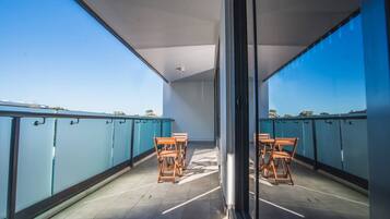 Apartment (2 Bedrooms) | Balcony