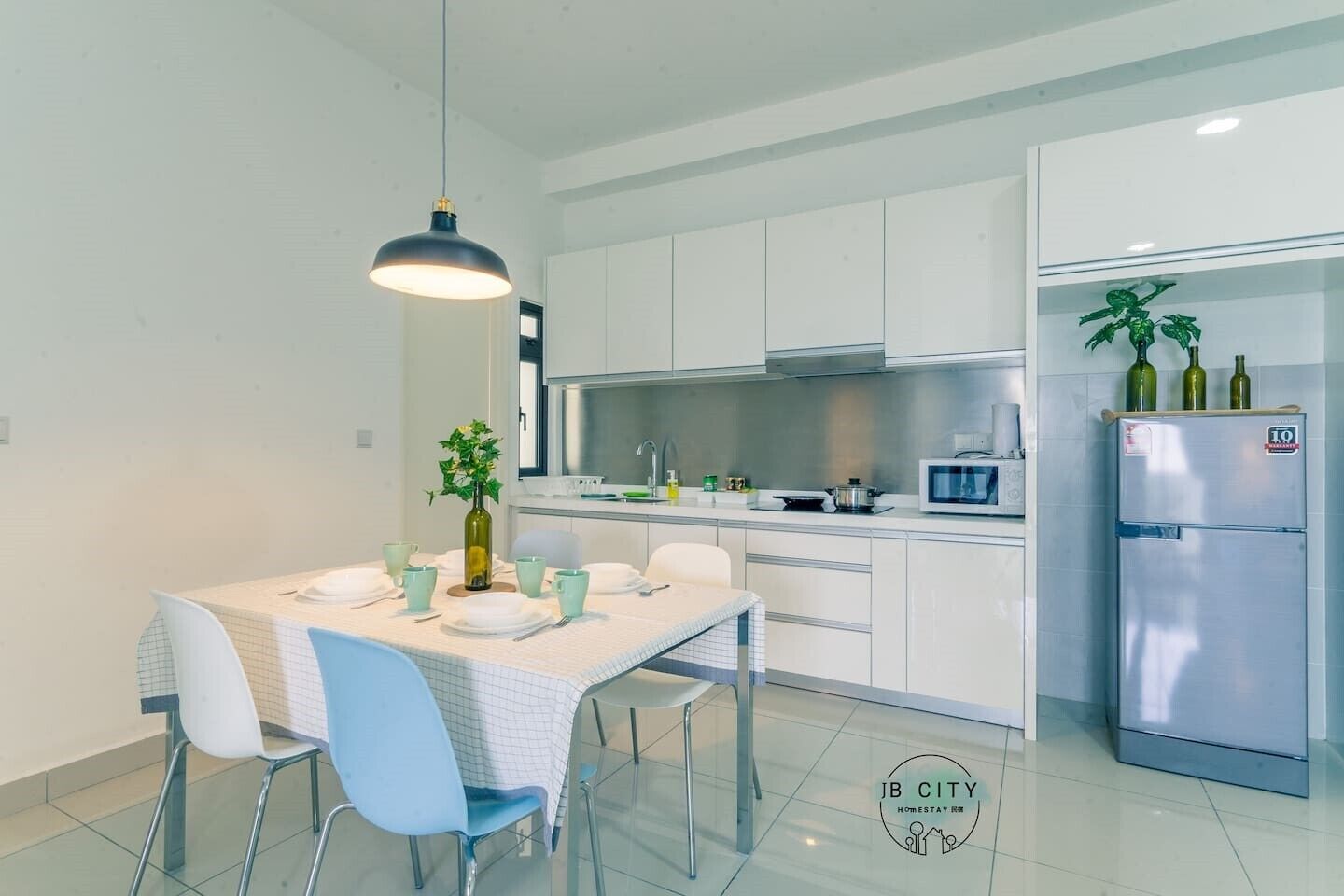 Utensilios de cocina y condimentos 